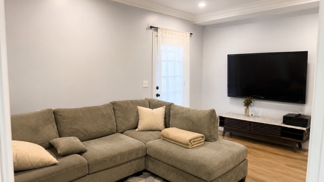 Photo of Livingroom in Fountain Valley
