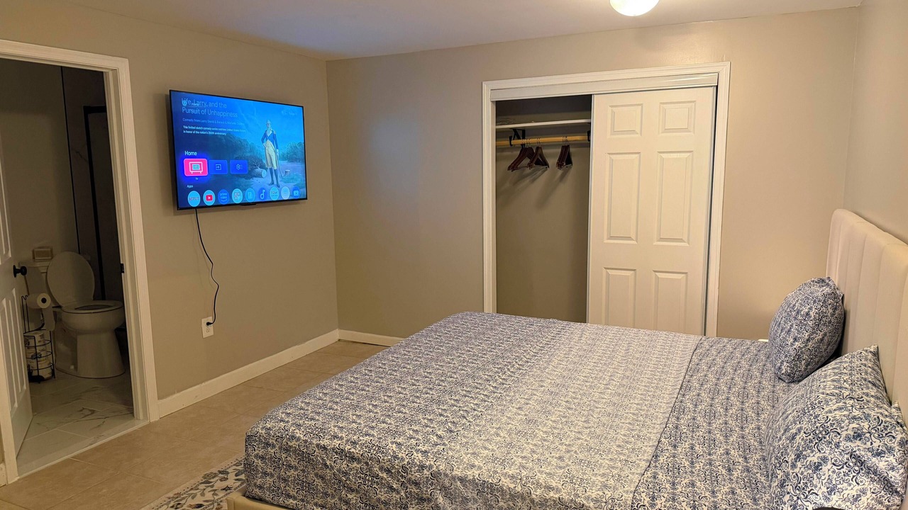 Photo of Bedroom in Upper Marlboro