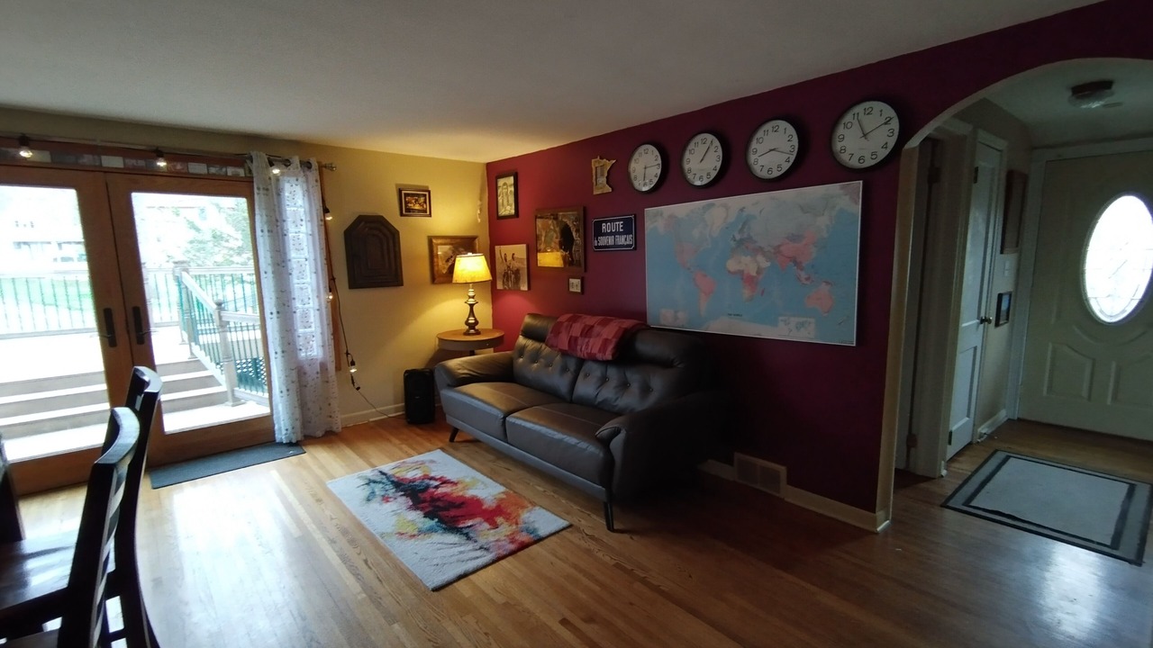 Photo of Livingroom in Mound