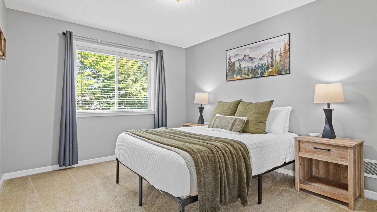 Photo of Bedroom in Blaine
