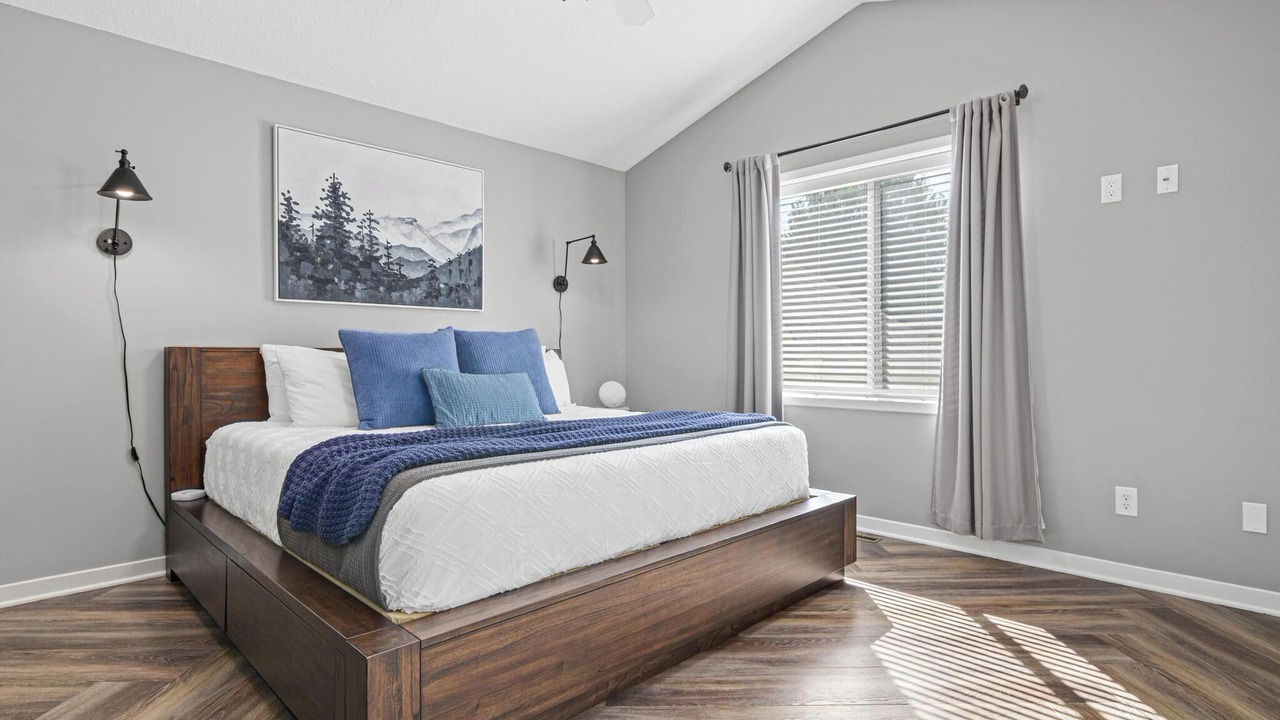 Photo of Bedroom in Blaine