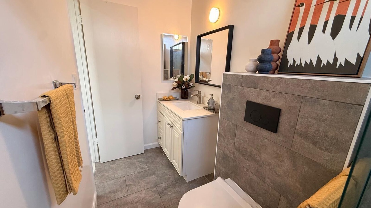 Photo of Bathroom in Pico - Robertson