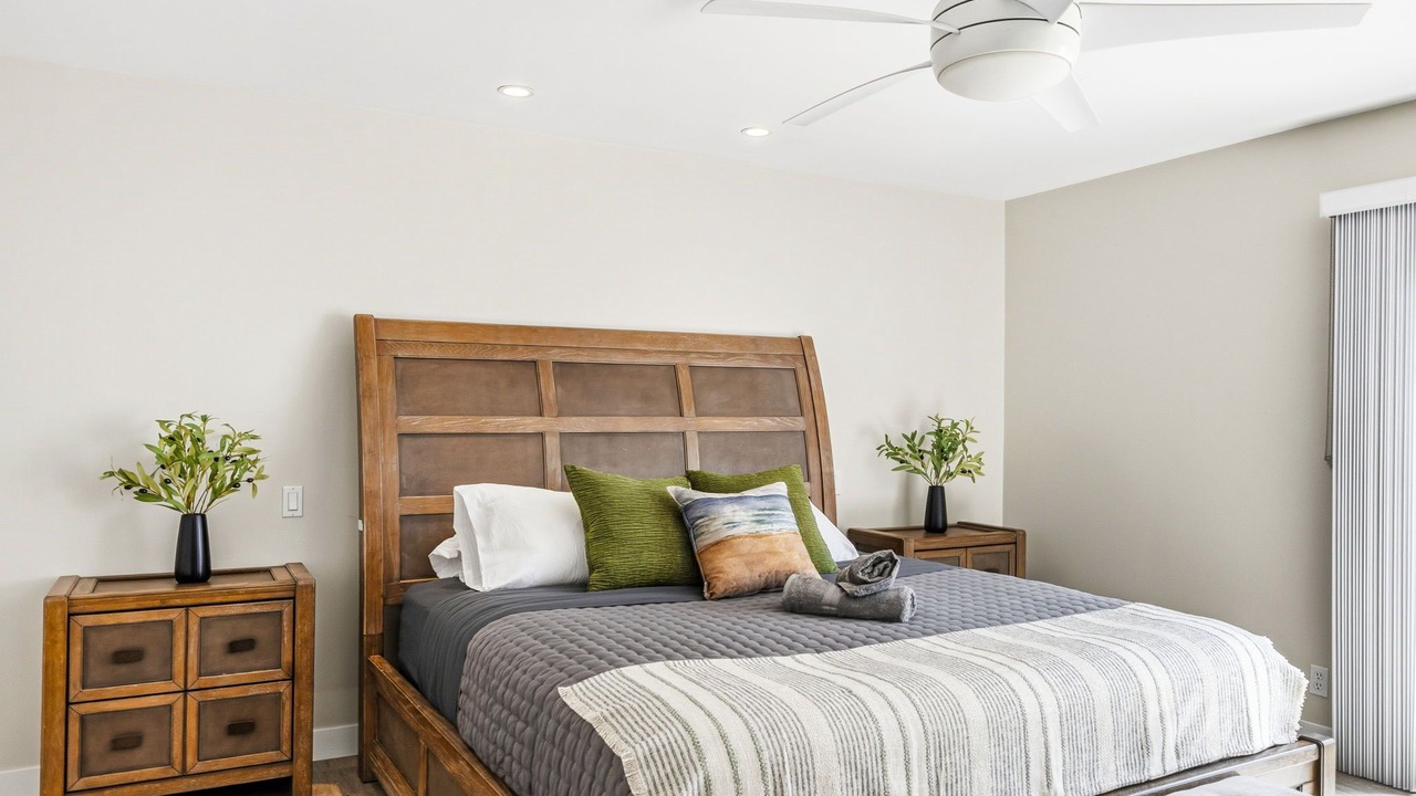 Photo of Bedroom in Toluca Lake