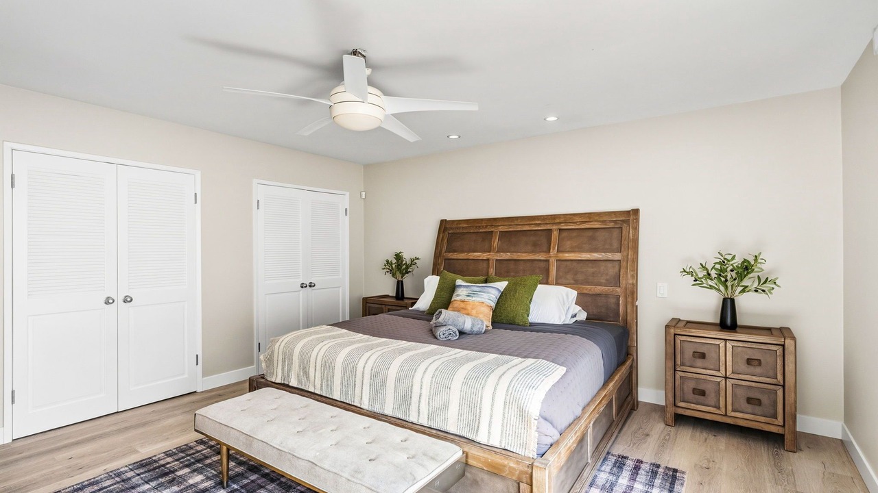 Photo of Bedroom in Toluca Lake