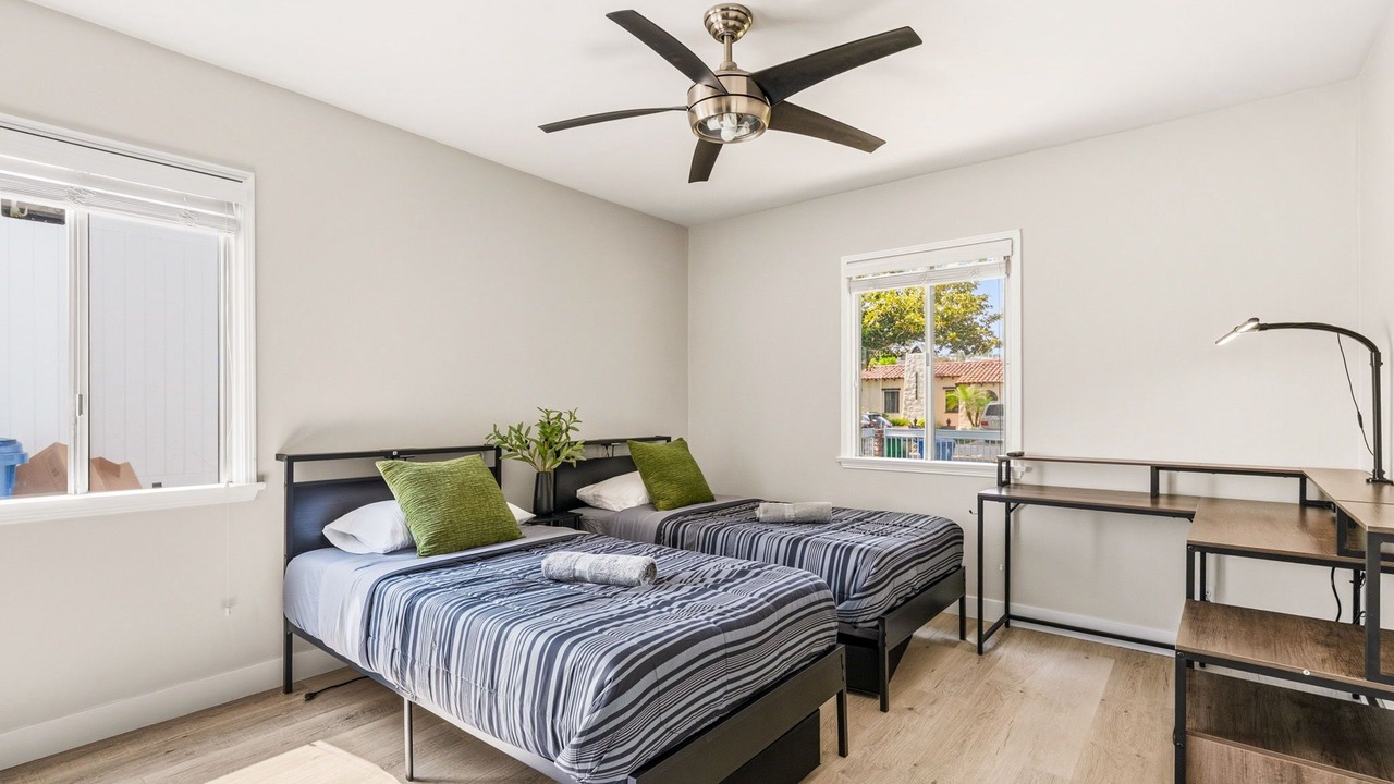 Photo of Bedroom in Toluca Lake