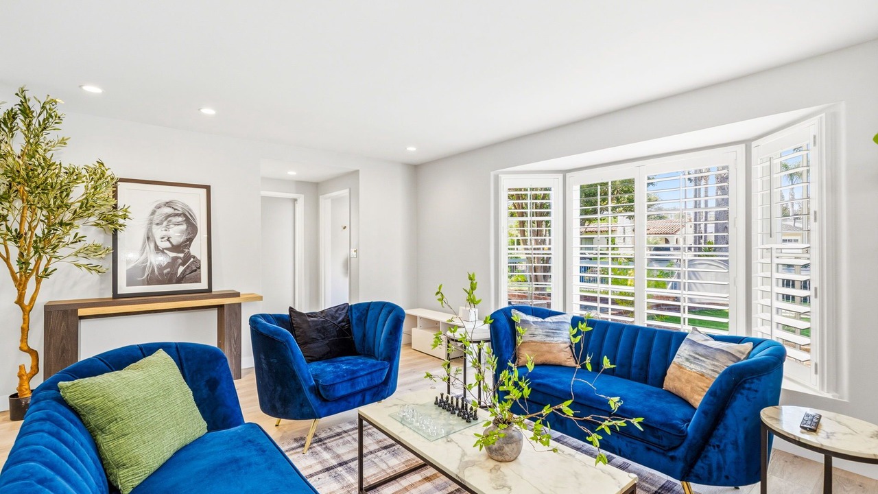 Photo of Livingroom in Toluca Lake
