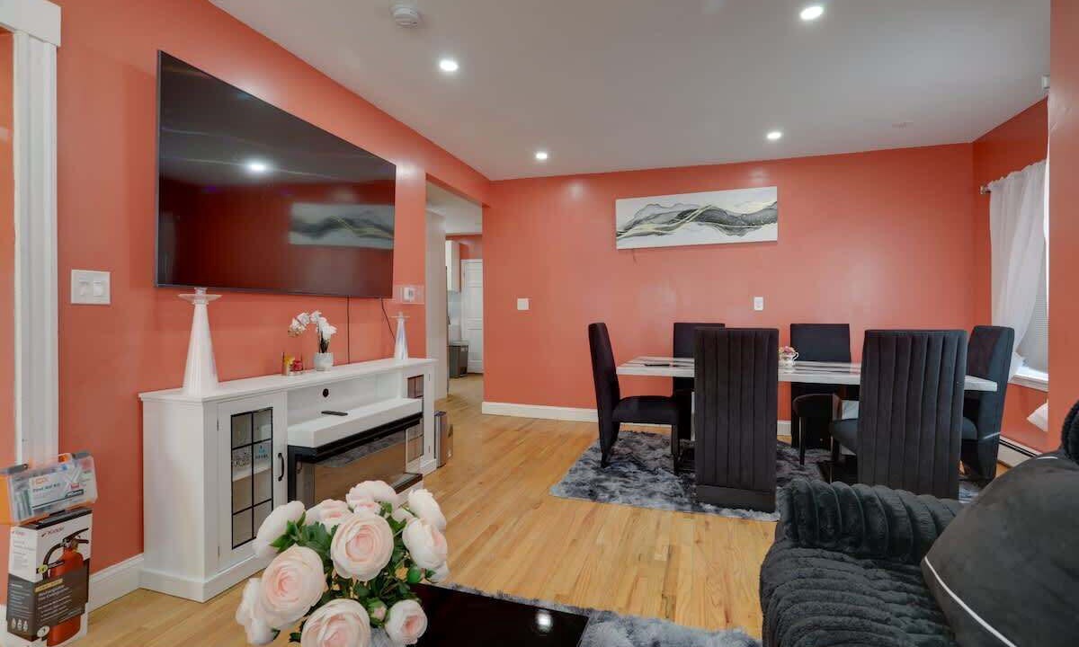 Photo of Livingroom in Milton