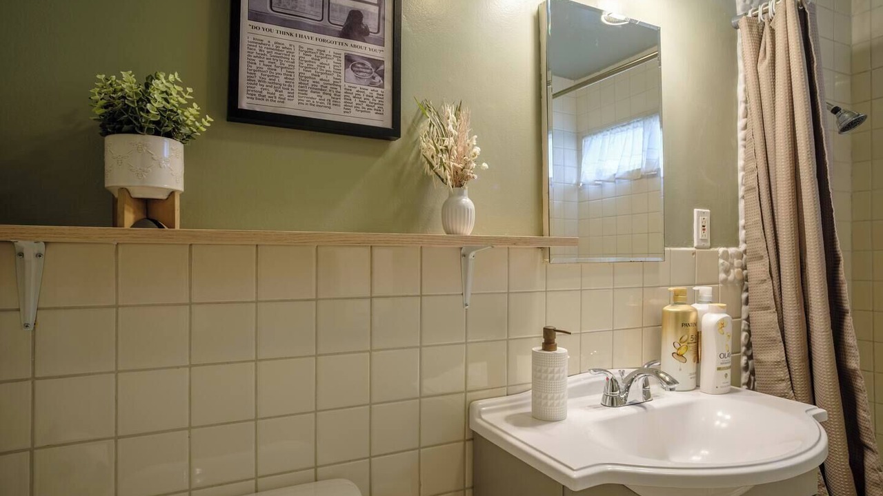 Photo of Bathroom in Pasadena