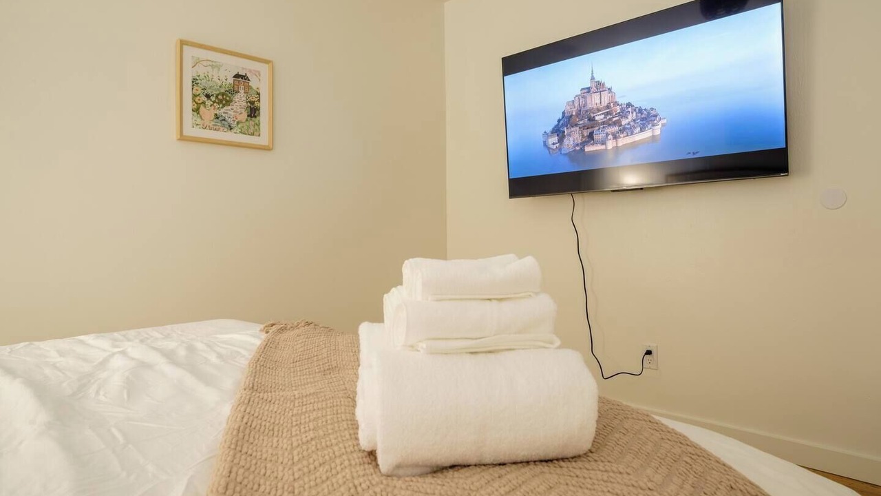Photo of Bedroom in Pasadena