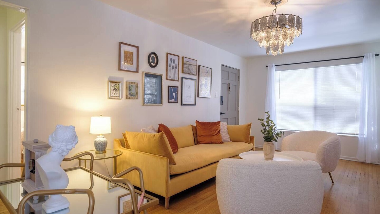 Photo of Livingroom in Pasadena
