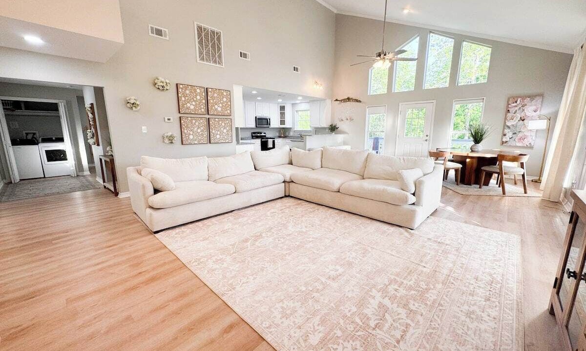 Photo of Livingroom in D'Iberville
