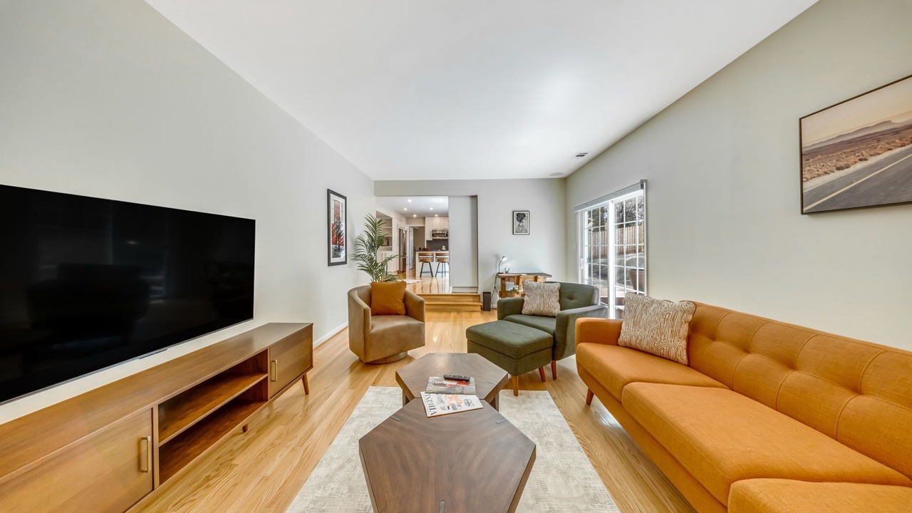 Photo of Livingroom in Herndon