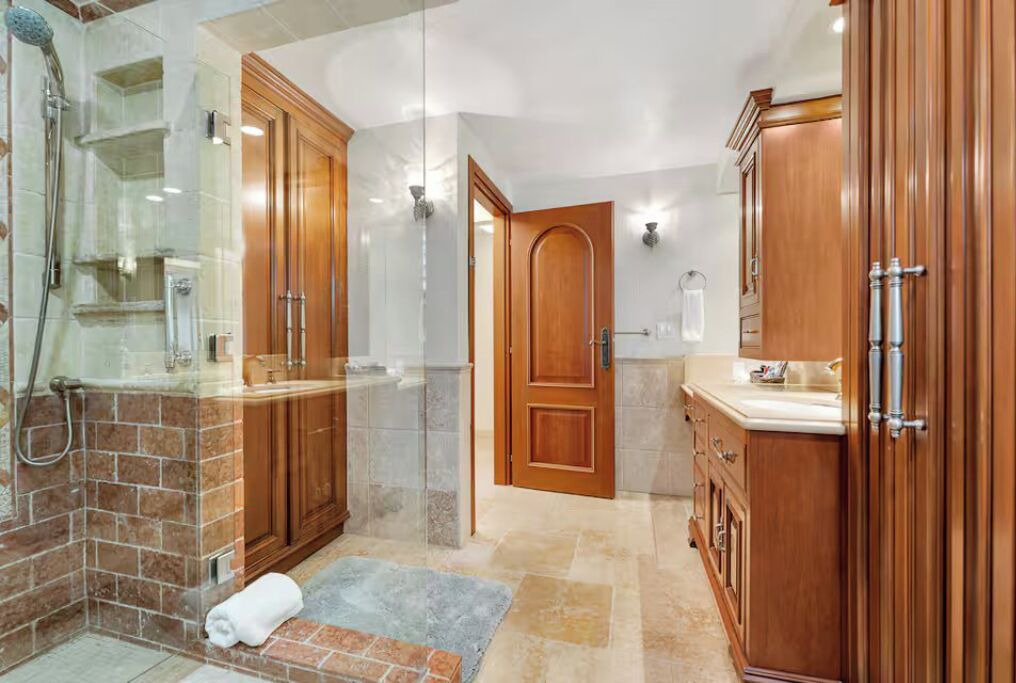Photo of Bathroom in Hollywood Beach