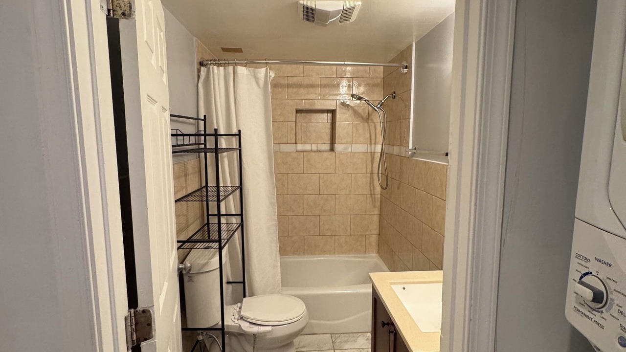 Photo of Bathroom in Brightwood Park
