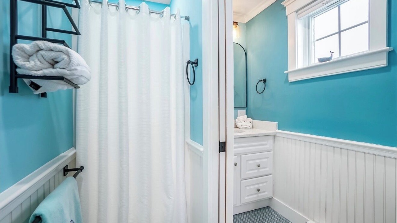 Photo of Bathroom in Sandwich