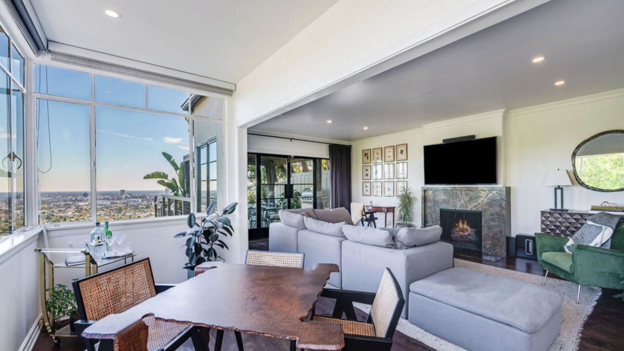 Photo of Livingroom in Hollywood Hills West