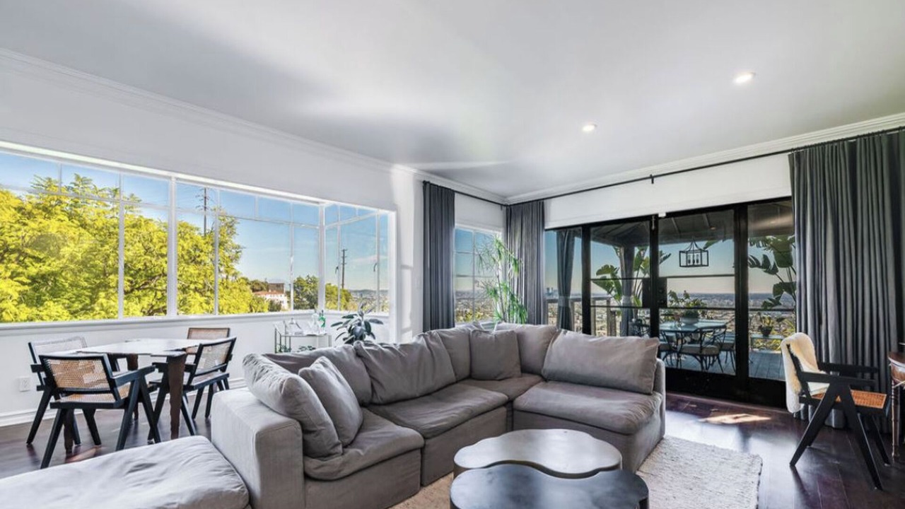 Photo of Livingroom in Hollywood Hills West