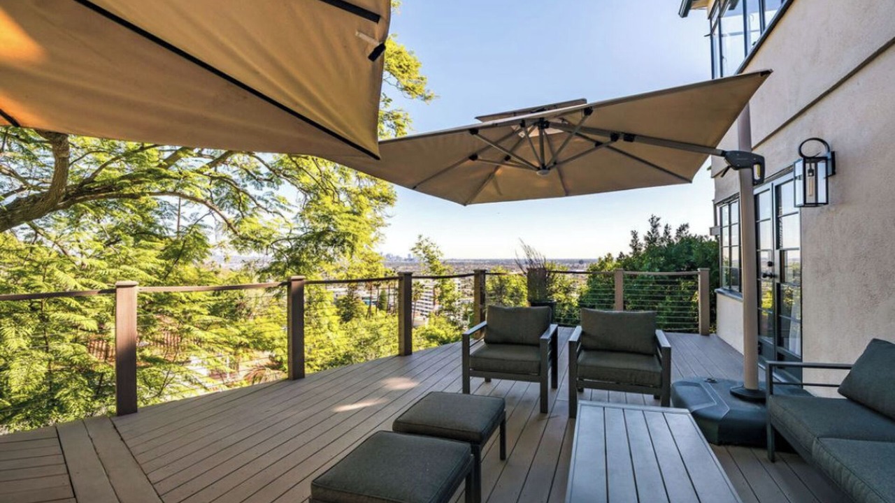 Photo of Patio Balcony in Hollywood Hills West