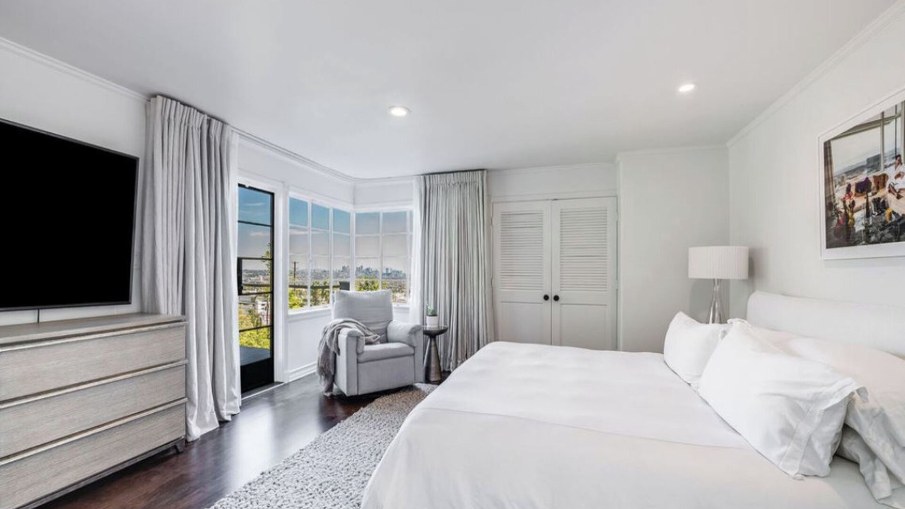 Photo of Bedroom in Hollywood Hills West