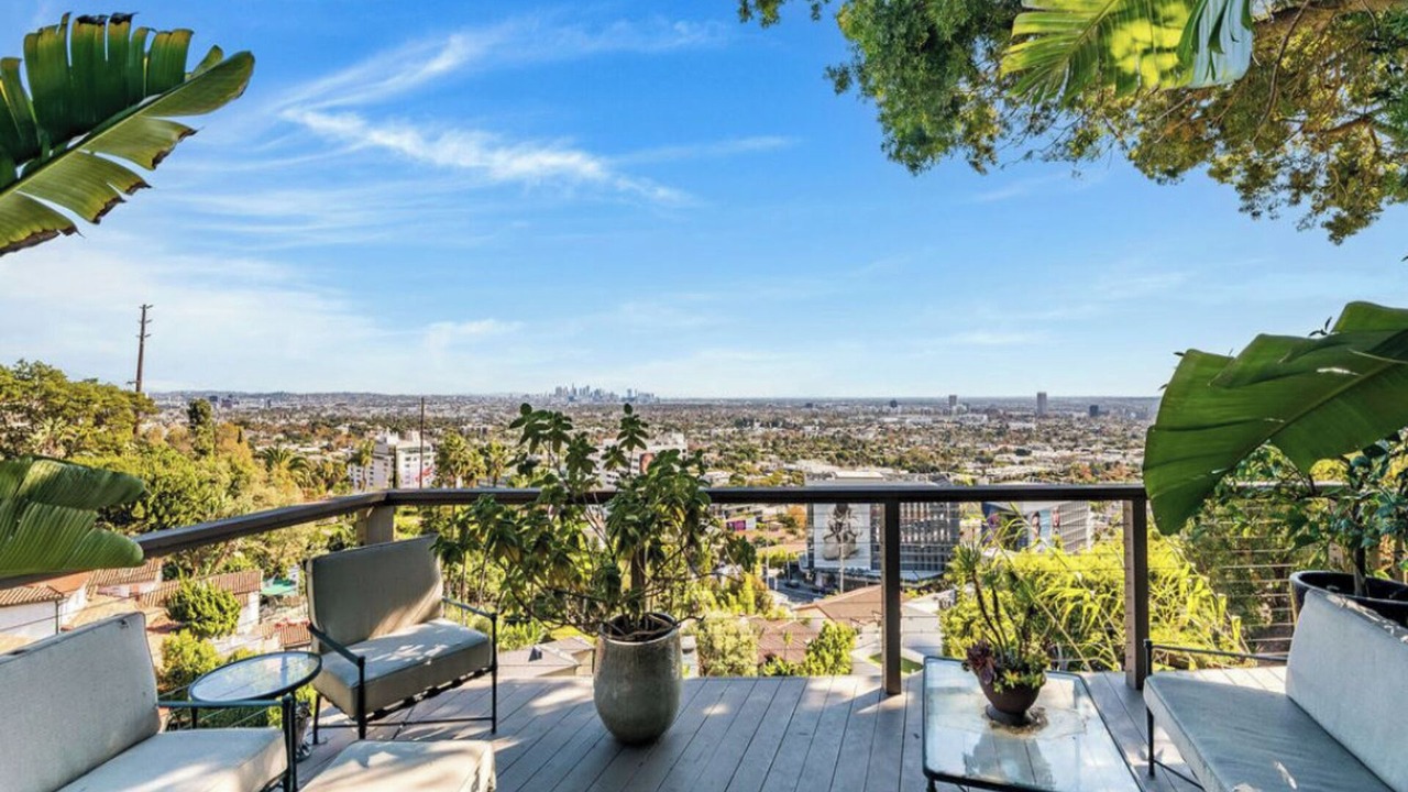 Photo of Outdoor in Hollywood Hills West