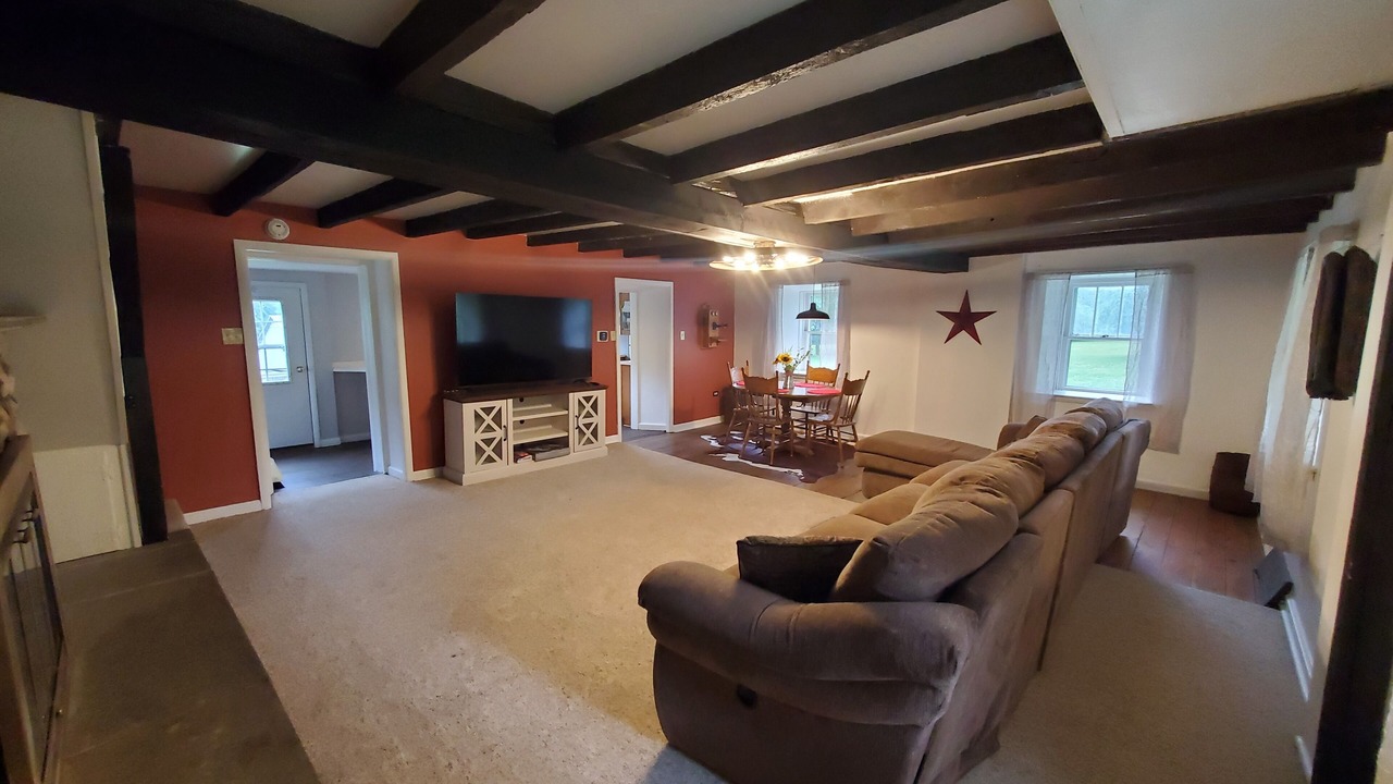 Photo of Livingroom in Smithsburg