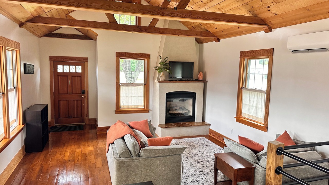 Photo of Livingroom in Olivia