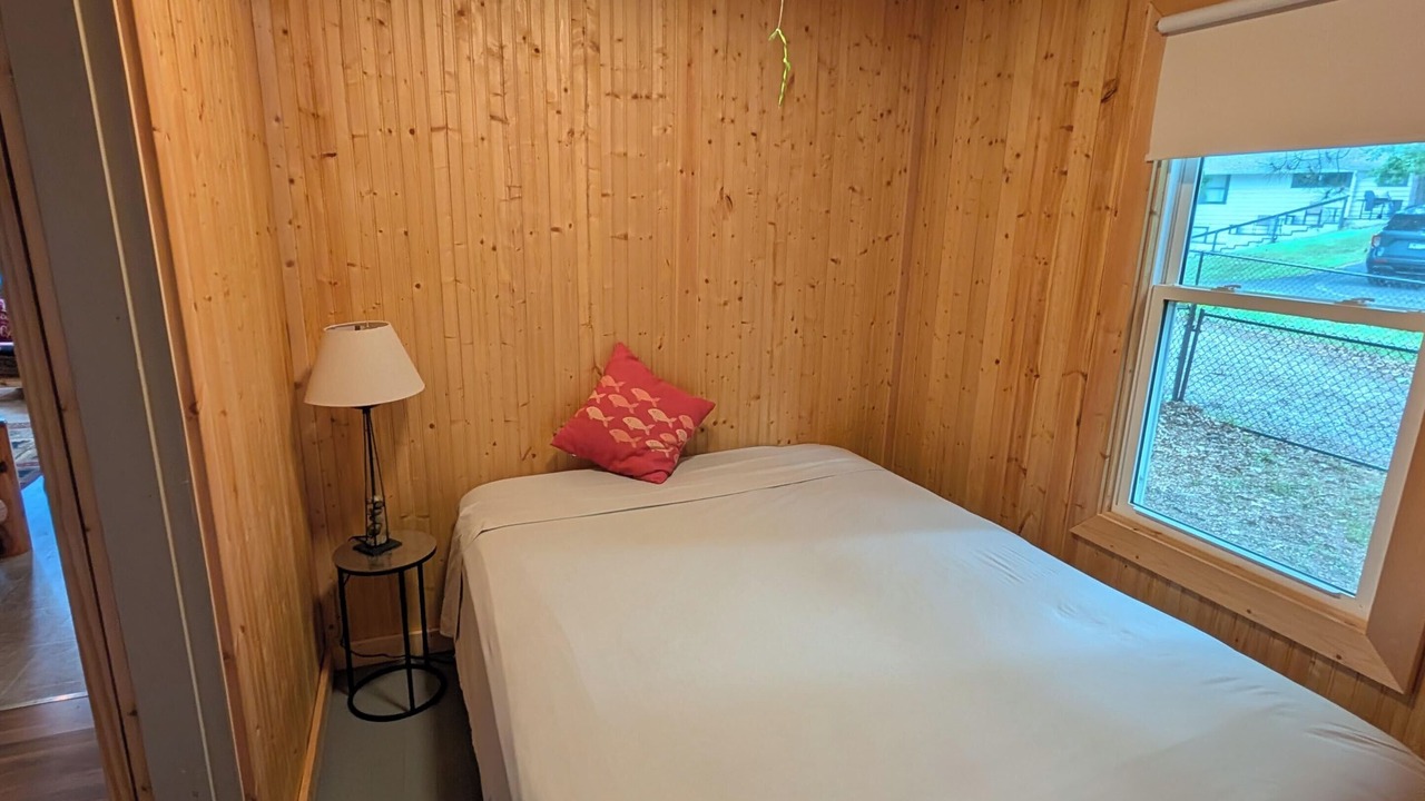 Photo of Bedroom in Walker