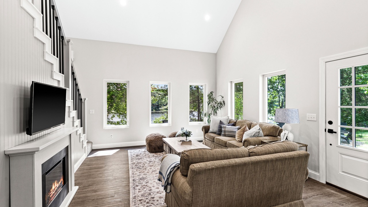 Photo of Livingroom in Kettle River