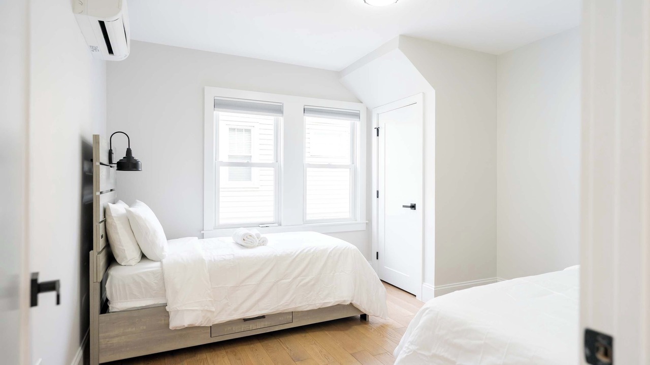 Photo of Bedroom in West Somerville