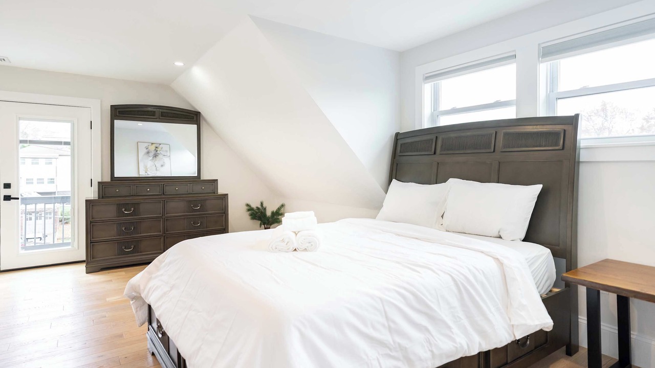 Photo of Bedroom in West Somerville