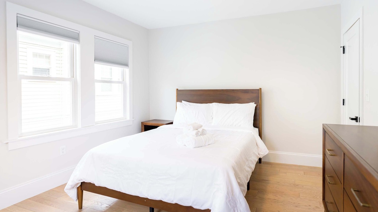 Photo of Bedroom in West Somerville