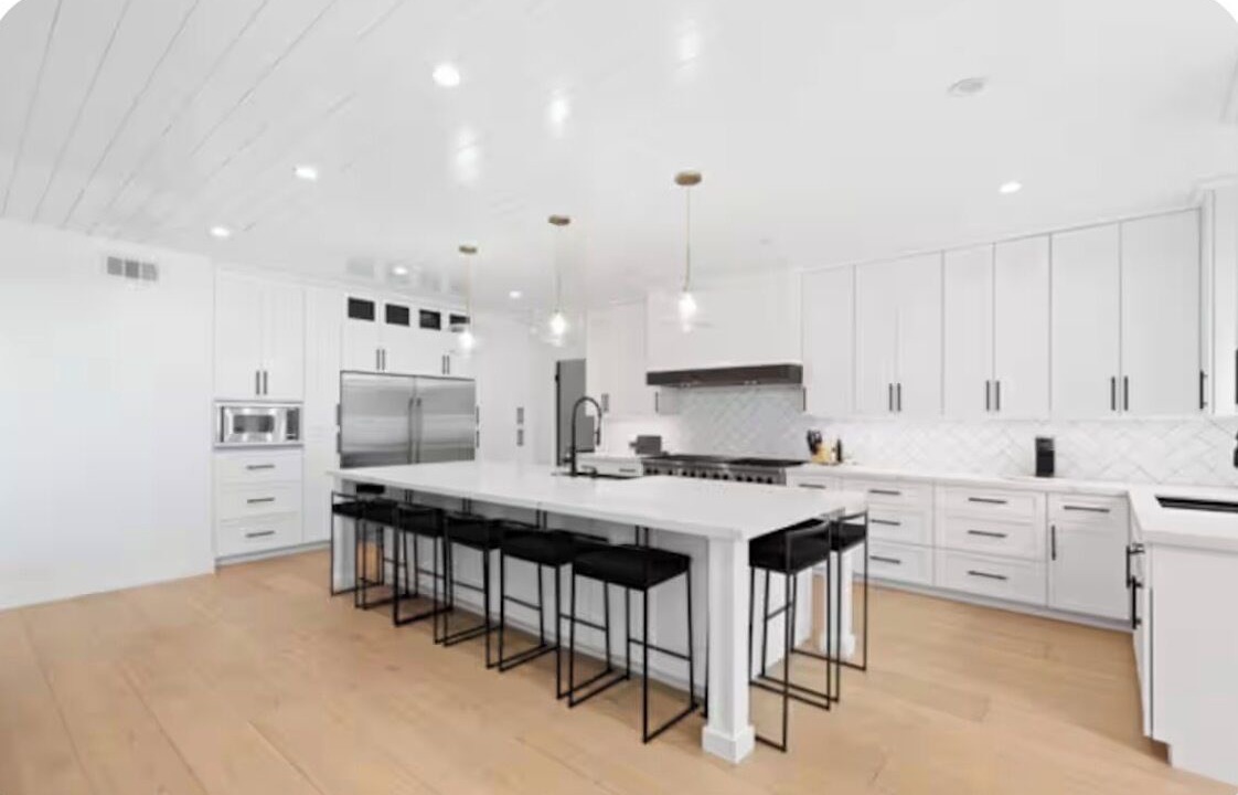 Photo of Kitchen in Woodland Hills