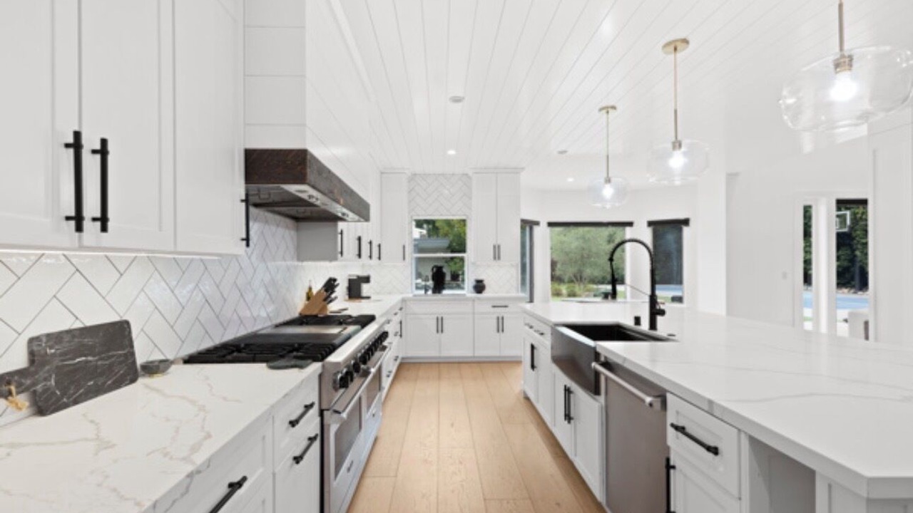 Photo of Kitchen in Woodland Hills