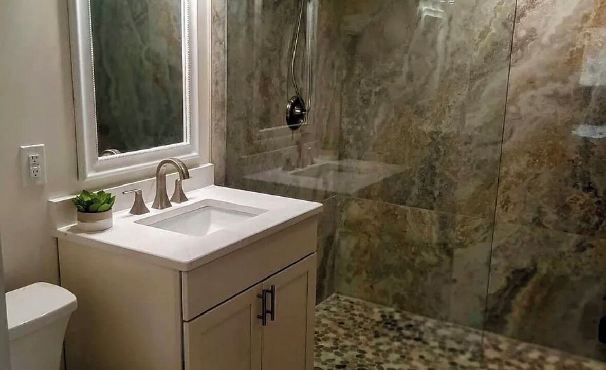 Photo of Bathroom in Round Hill