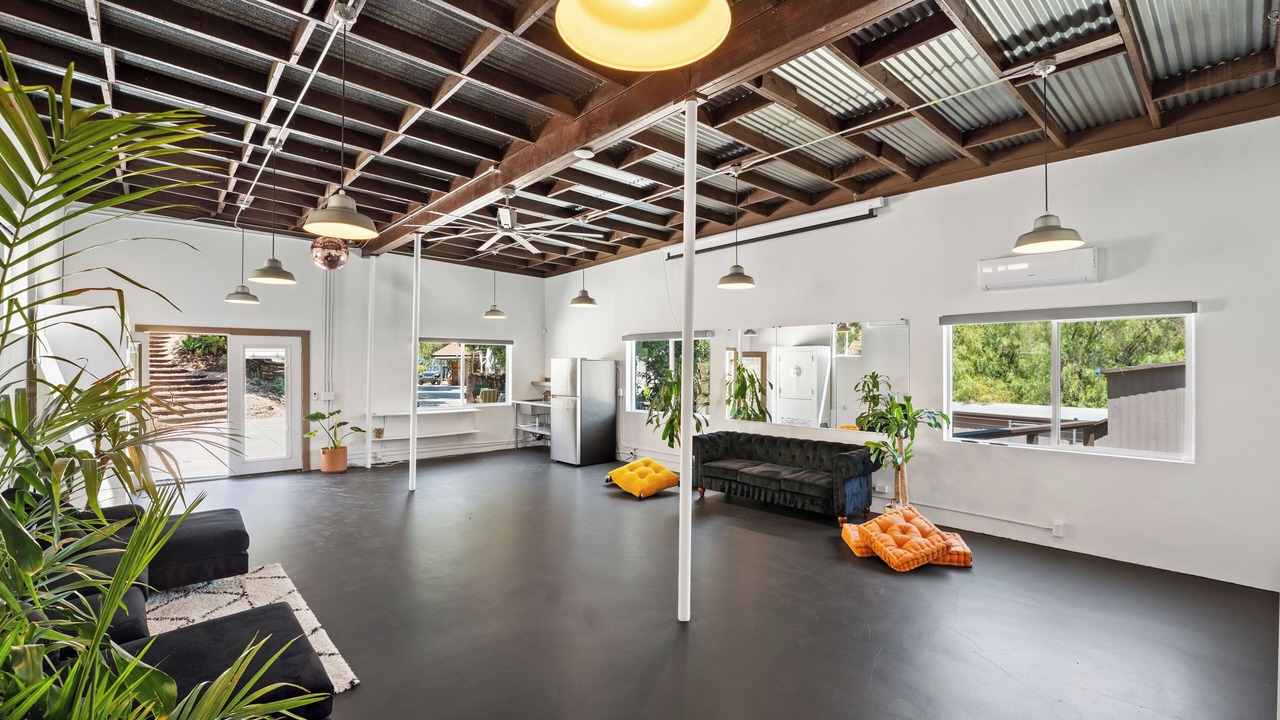 Photo of Bedroom in Calabasas