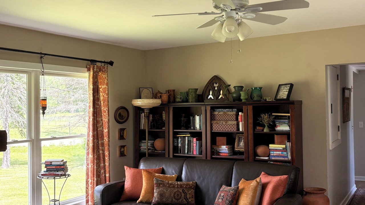 Photo of Livingroom in Pittsfield