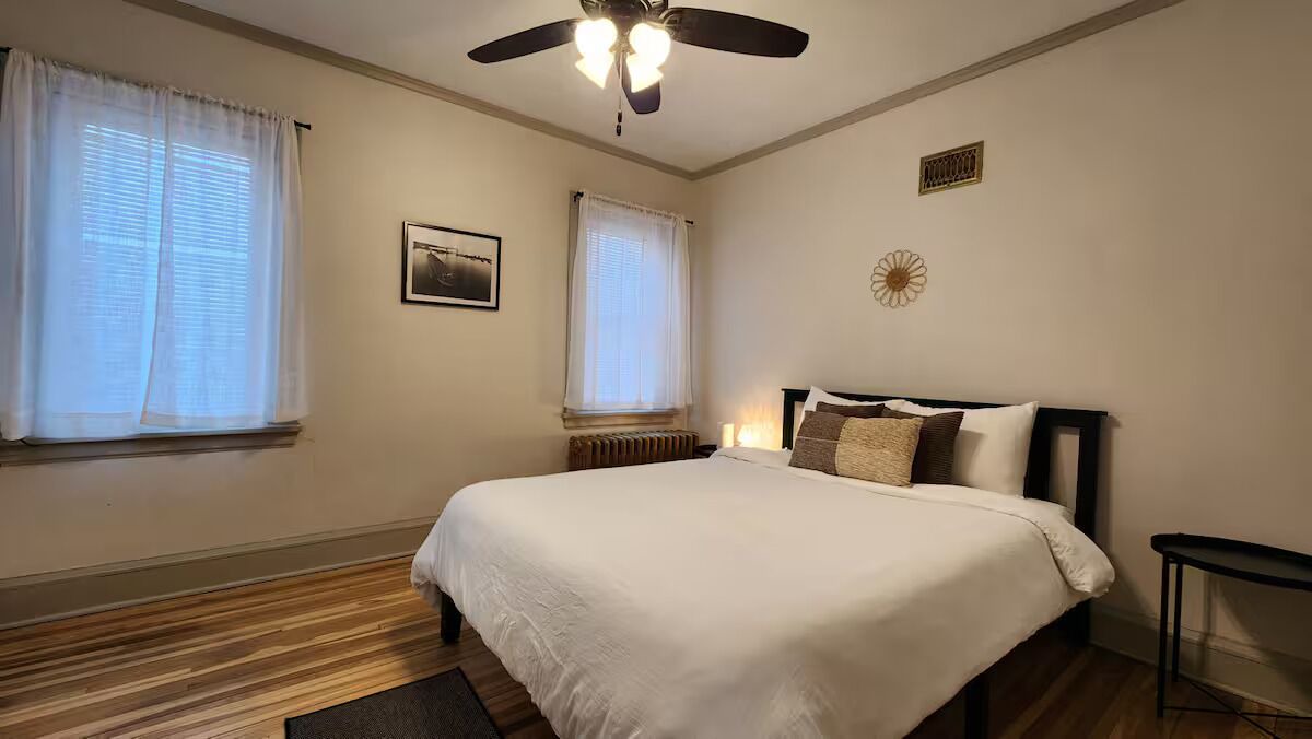 Photo of Bedroom in Lakeside - Lester Park