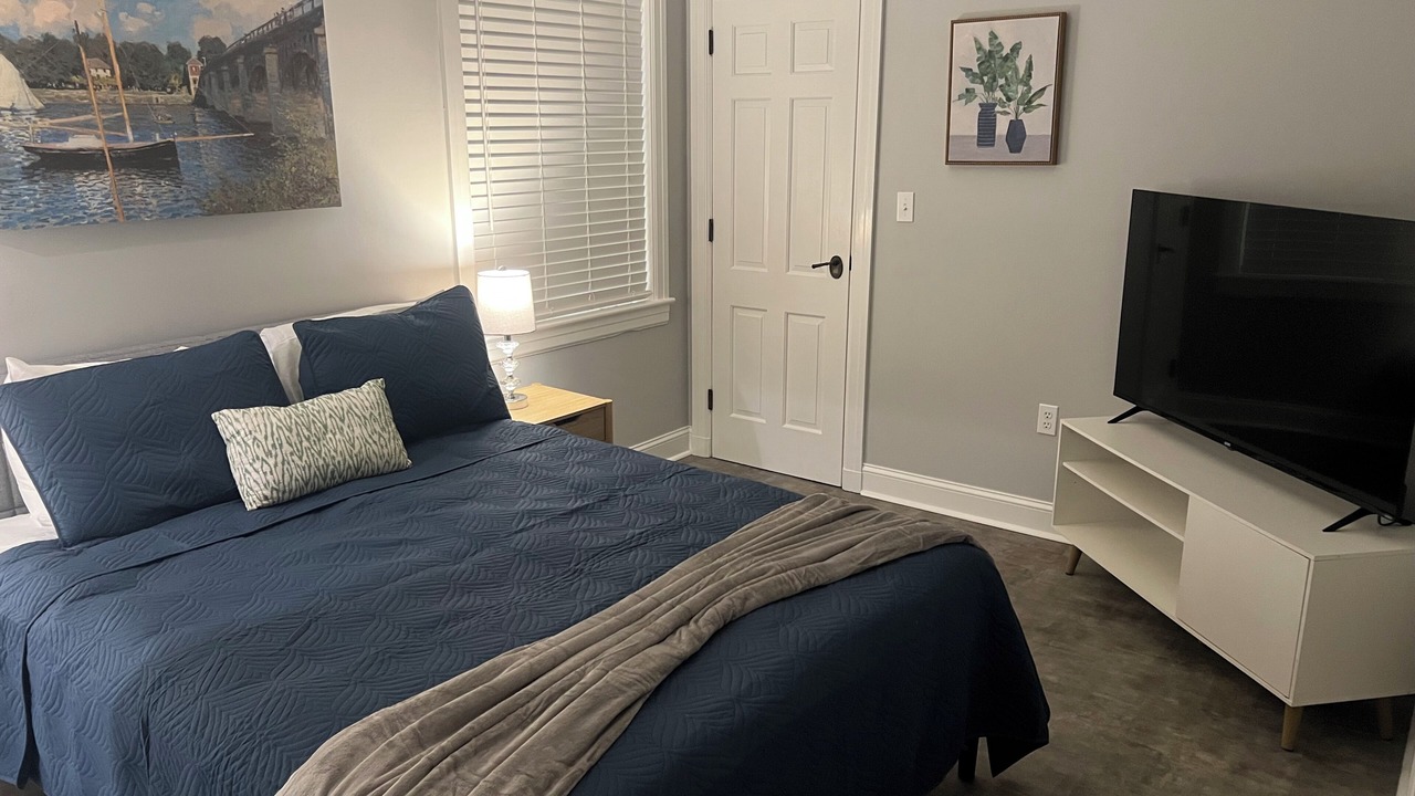 Photo of Bedroom in Pascagoula