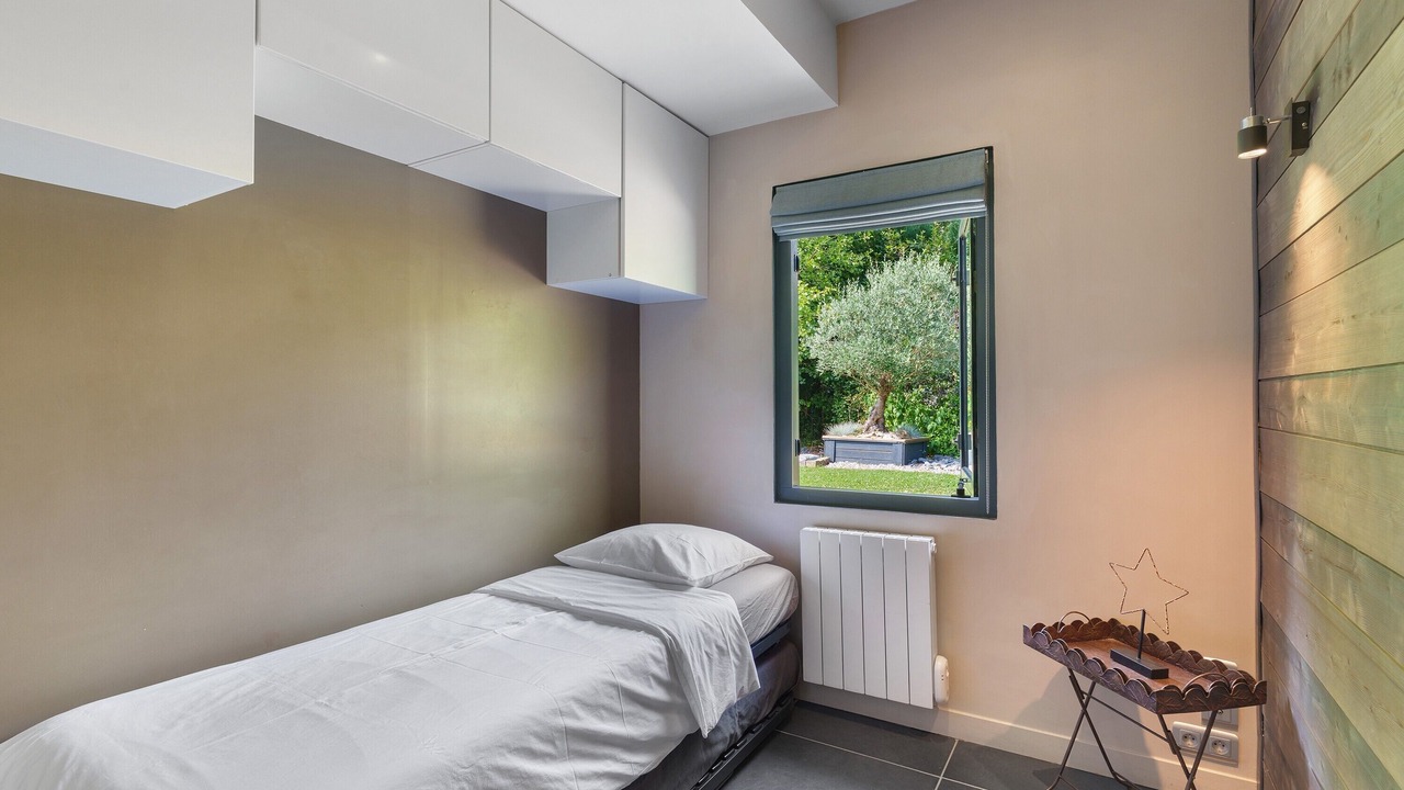 Photo of Bedroom in Levis-Saint-Nom