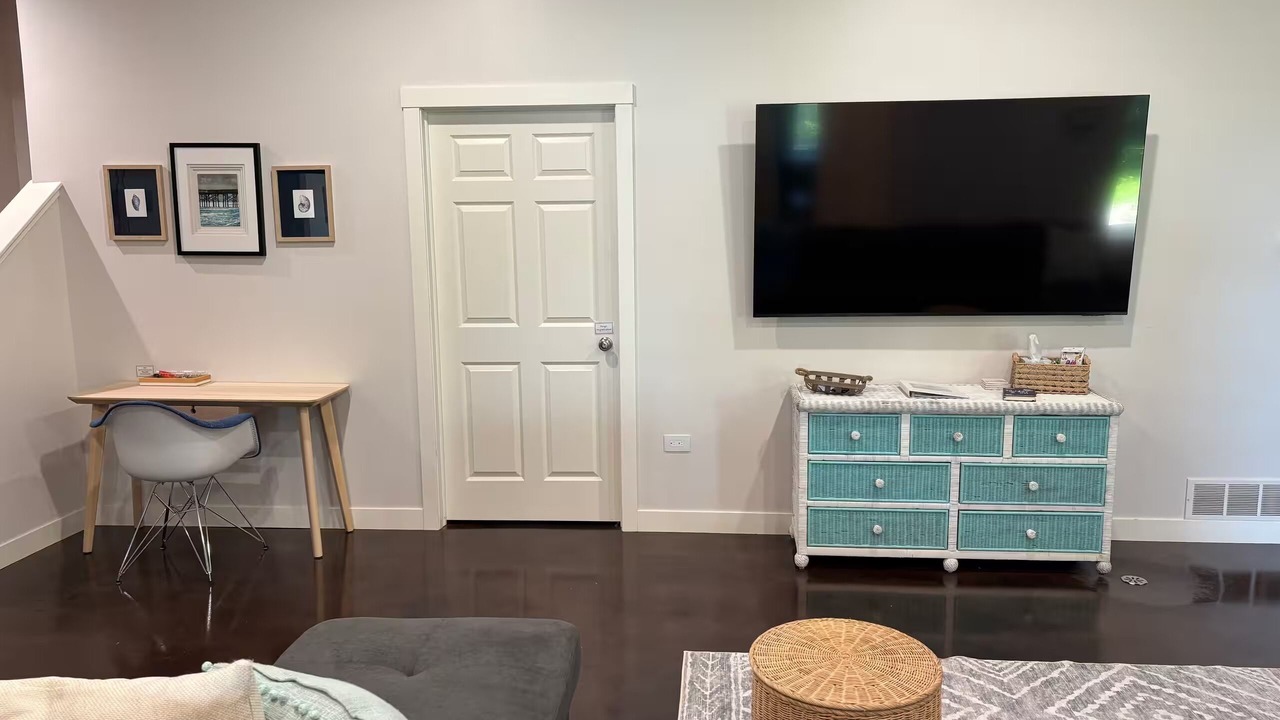 Photo of Livingroom in Brice Prairie
