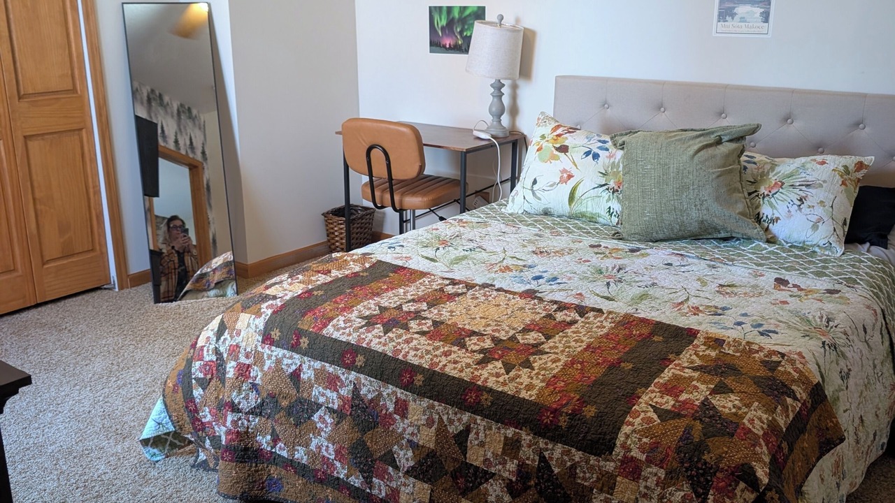 Photo of Bedroom in Savage