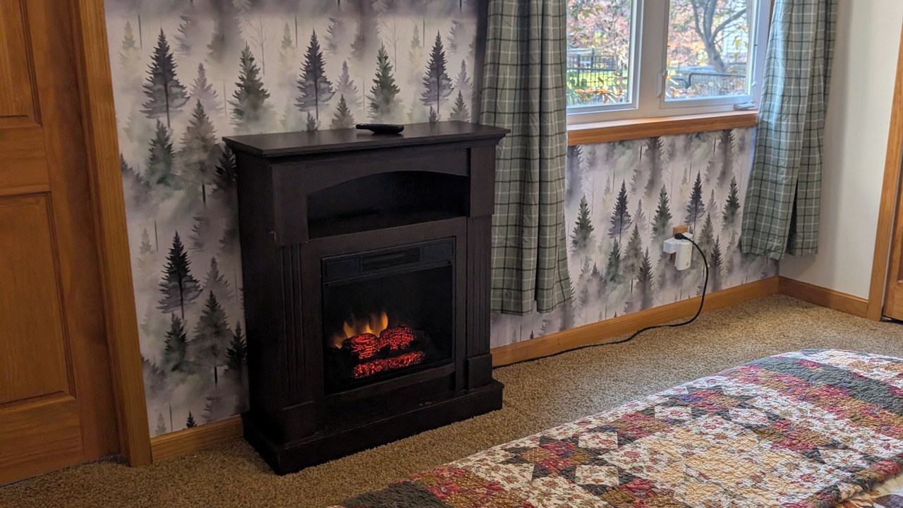 Photo of Bedroom in Savage