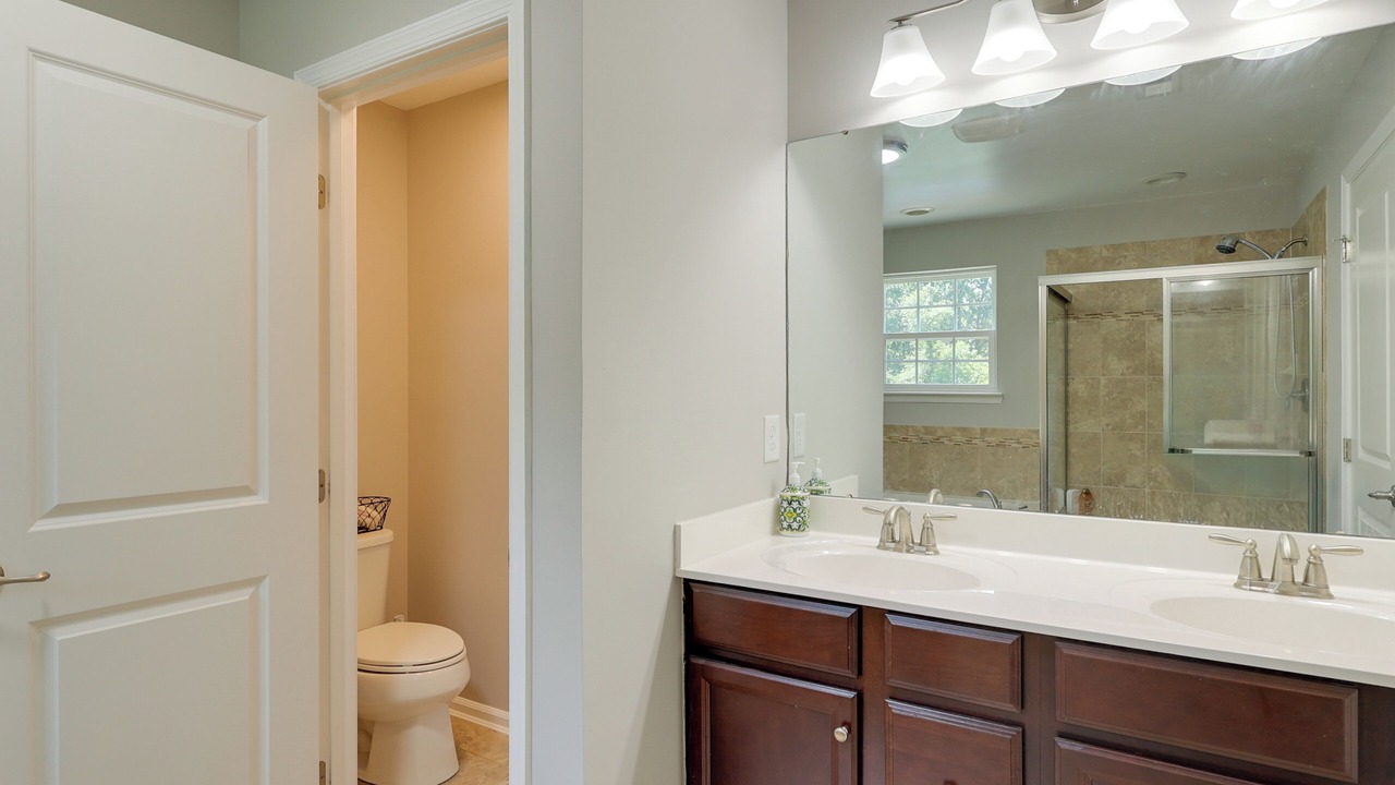 Photo of Bathroom in Golts