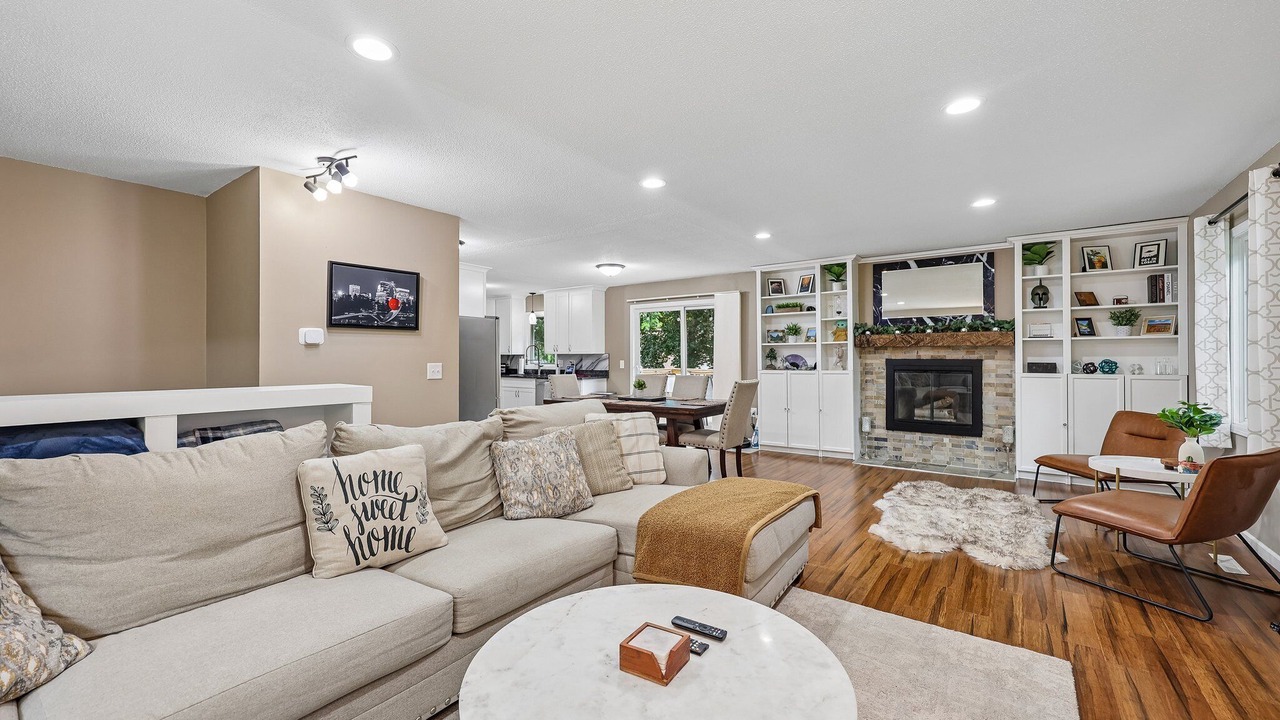 Photo of Livingroom in Mounds View