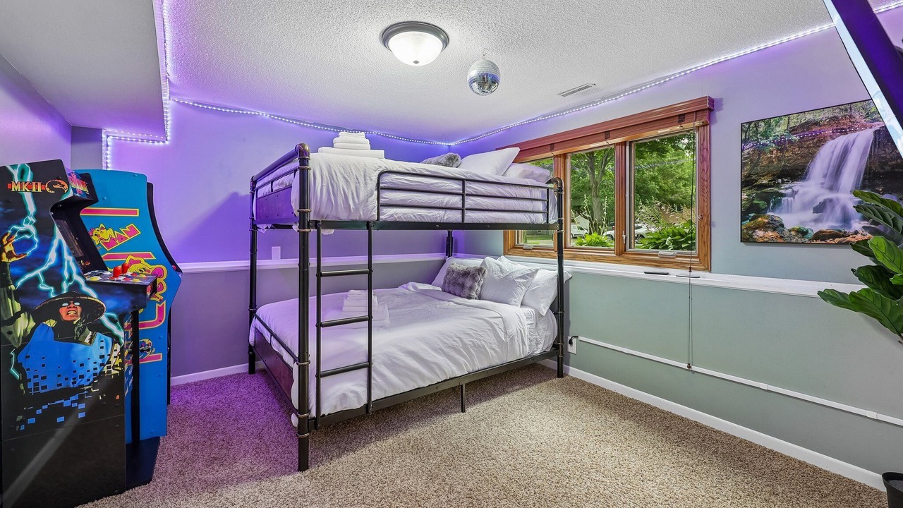 Photo of Bedroom in Mounds View