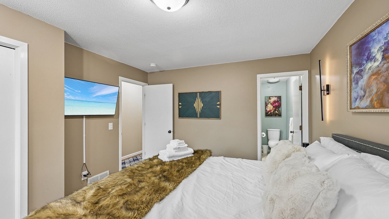 Photo of Bedroom in Mounds View