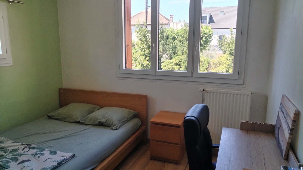 Photo of Bedroom in Sucy-en-Brie
