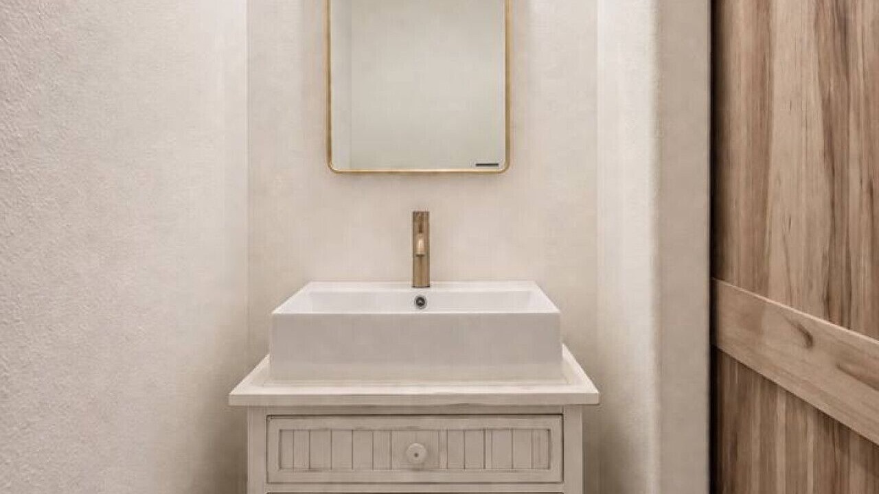 Photo of Bathroom in Ventura