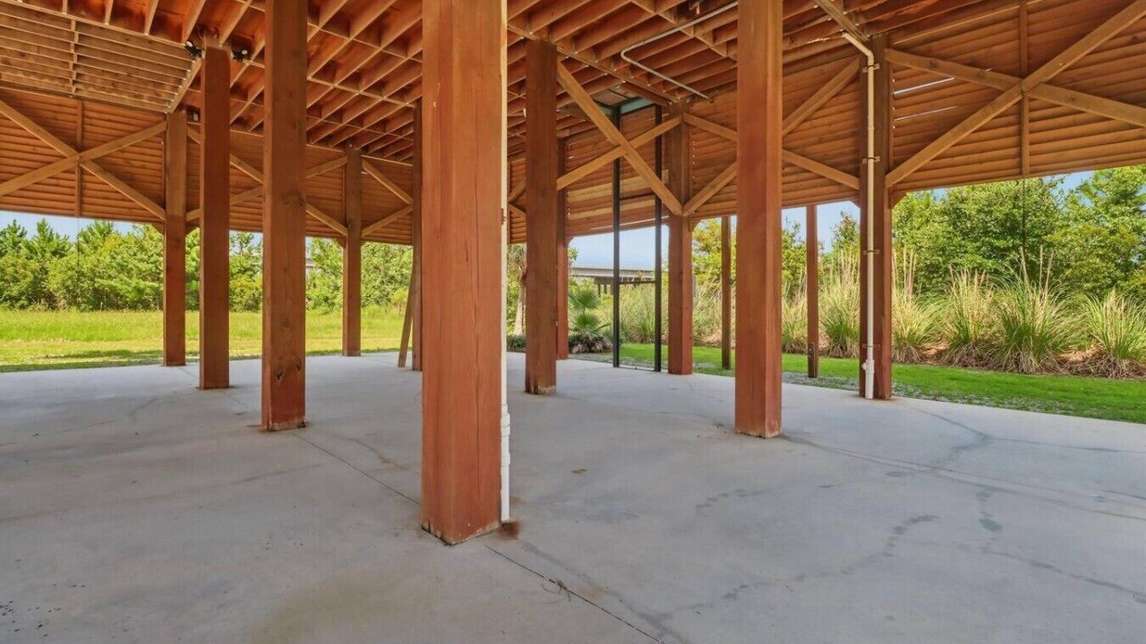 Photo of Patio Balcony in Henderson Point