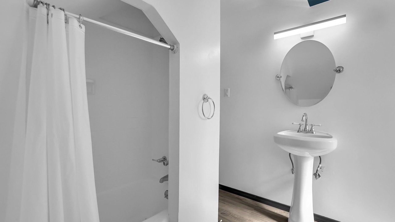 Photo of Bathroom in View Park-Windsor Hills